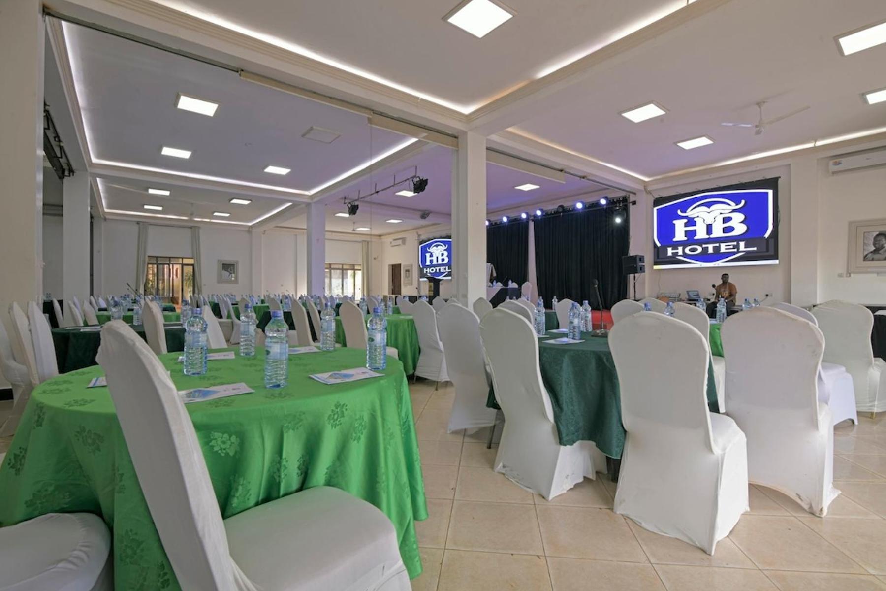 Hoima Buffalo Hotel & Business Hub Ltd Kültér fotó