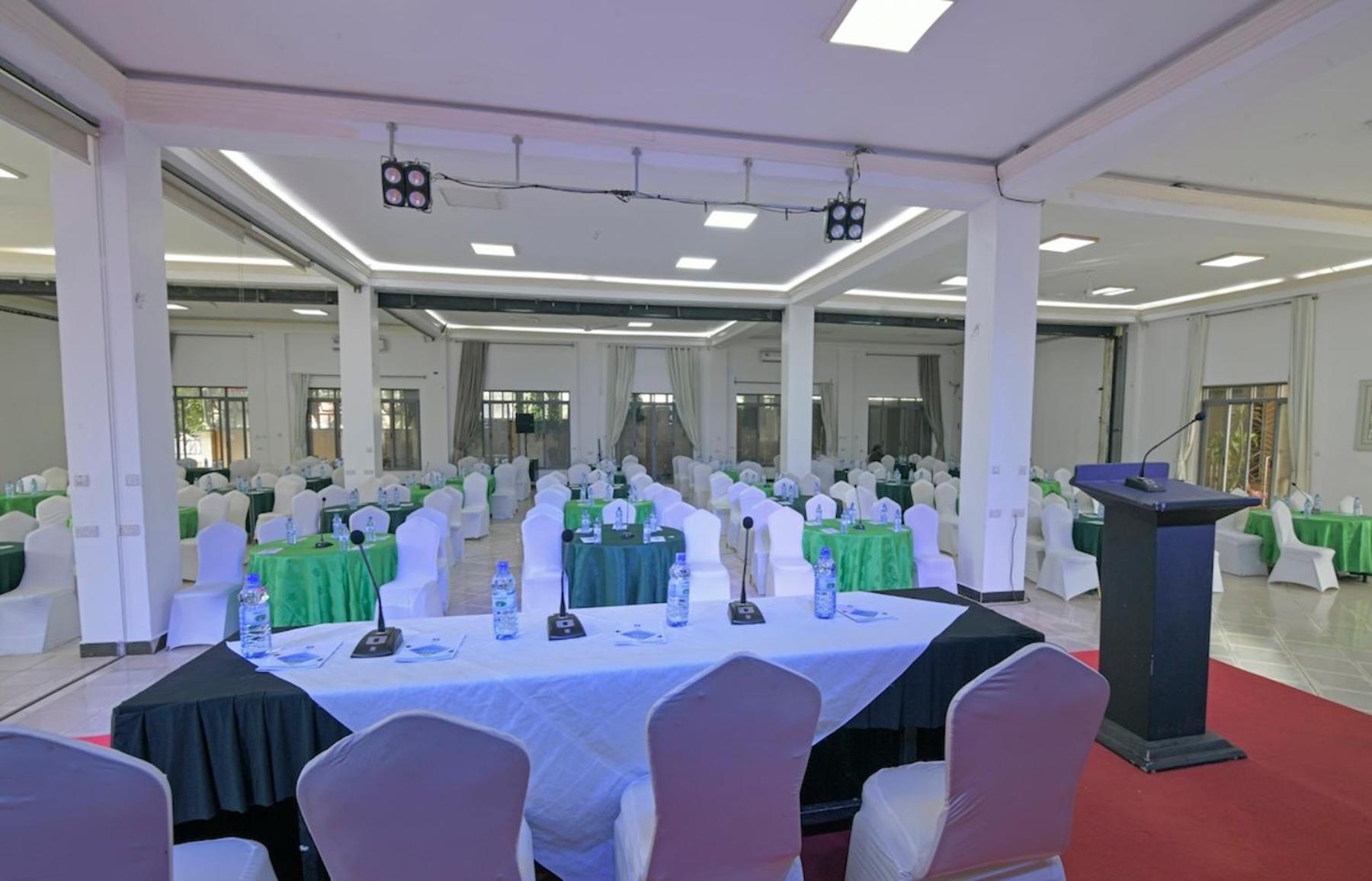Hoima Buffalo Hotel & Business Hub Ltd Kültér fotó